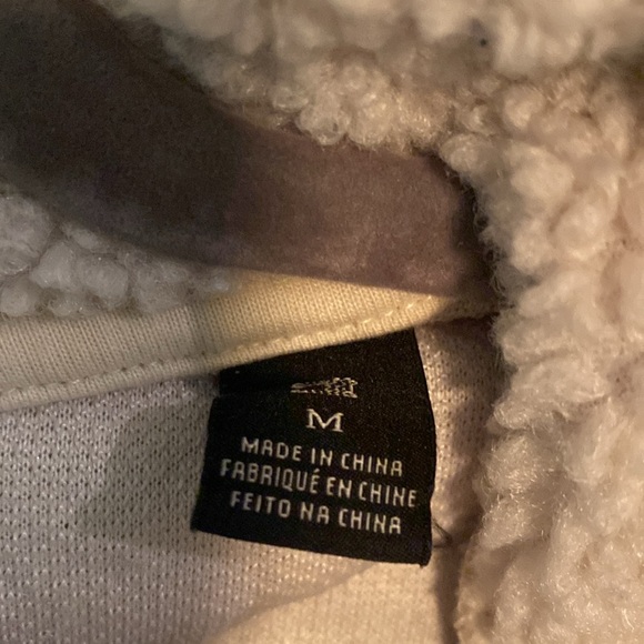 Super comfy Scotch & Soda hoodie in faux sheepskin. Size Medium. - Picture 5 of 5